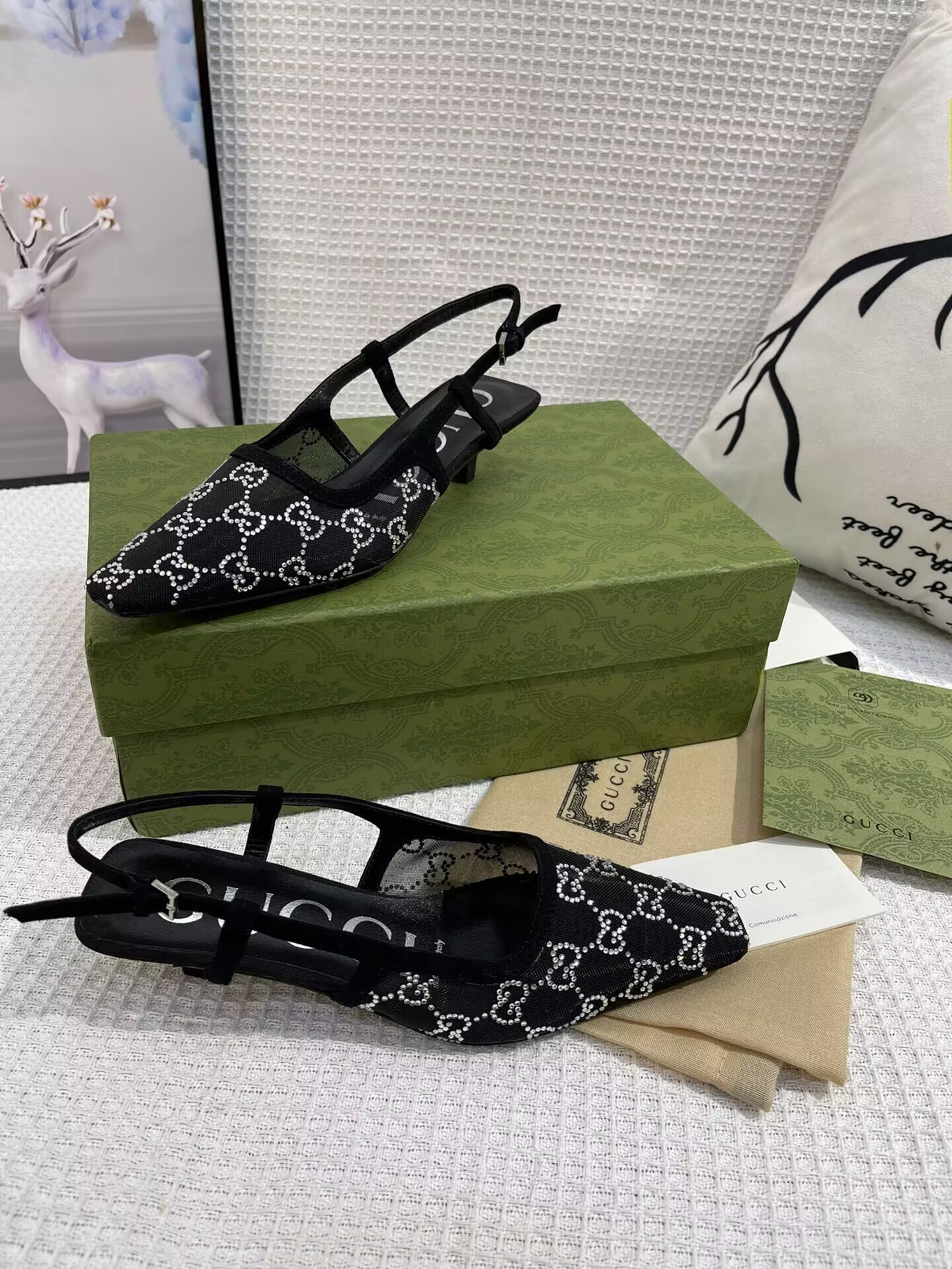 ua G*u*i gg slingback