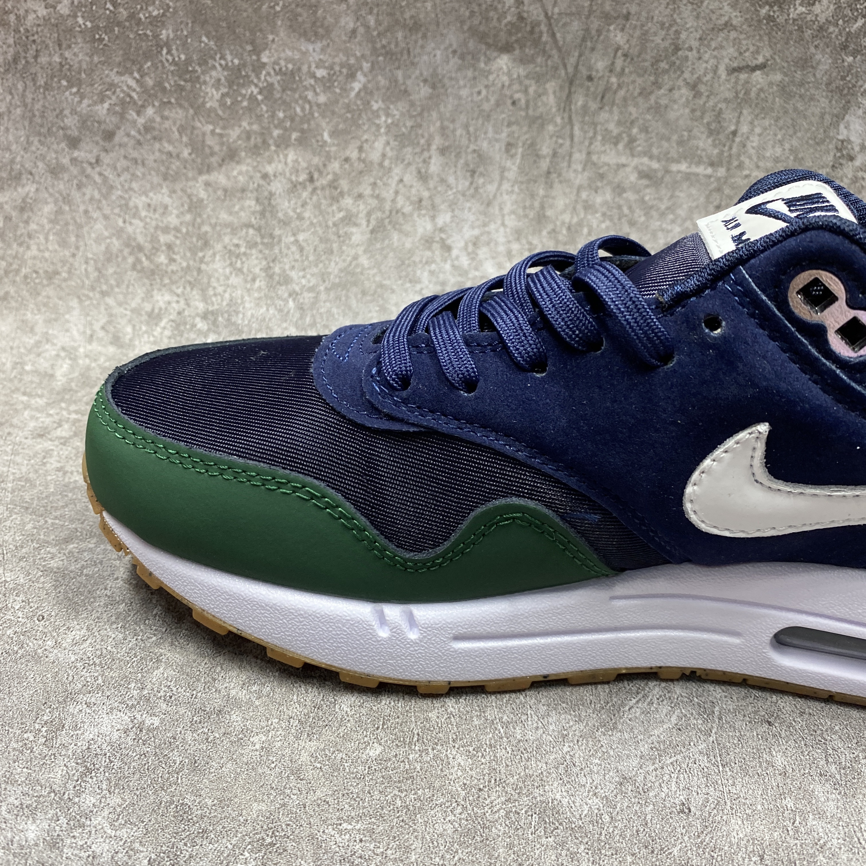 Nike Air Max 1 Obsidian Sneakers
