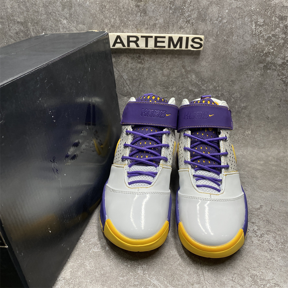 NIKE ZOOM KOBE 2 