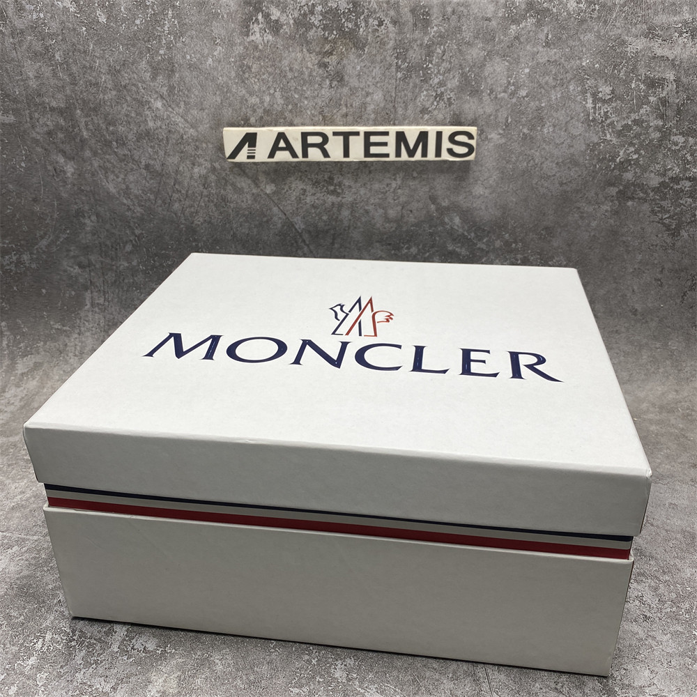 Moncler Trailgrip Green