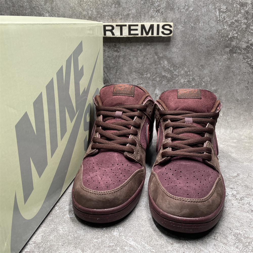 NIKE DUNK LOW PREMIUM SB 