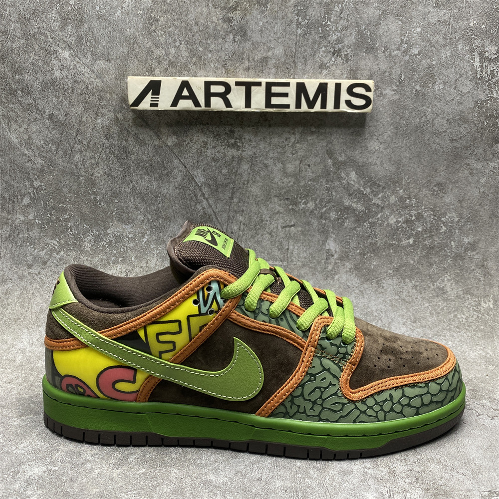 NIKE SB DUNK LOW 'DE LA SOUL'