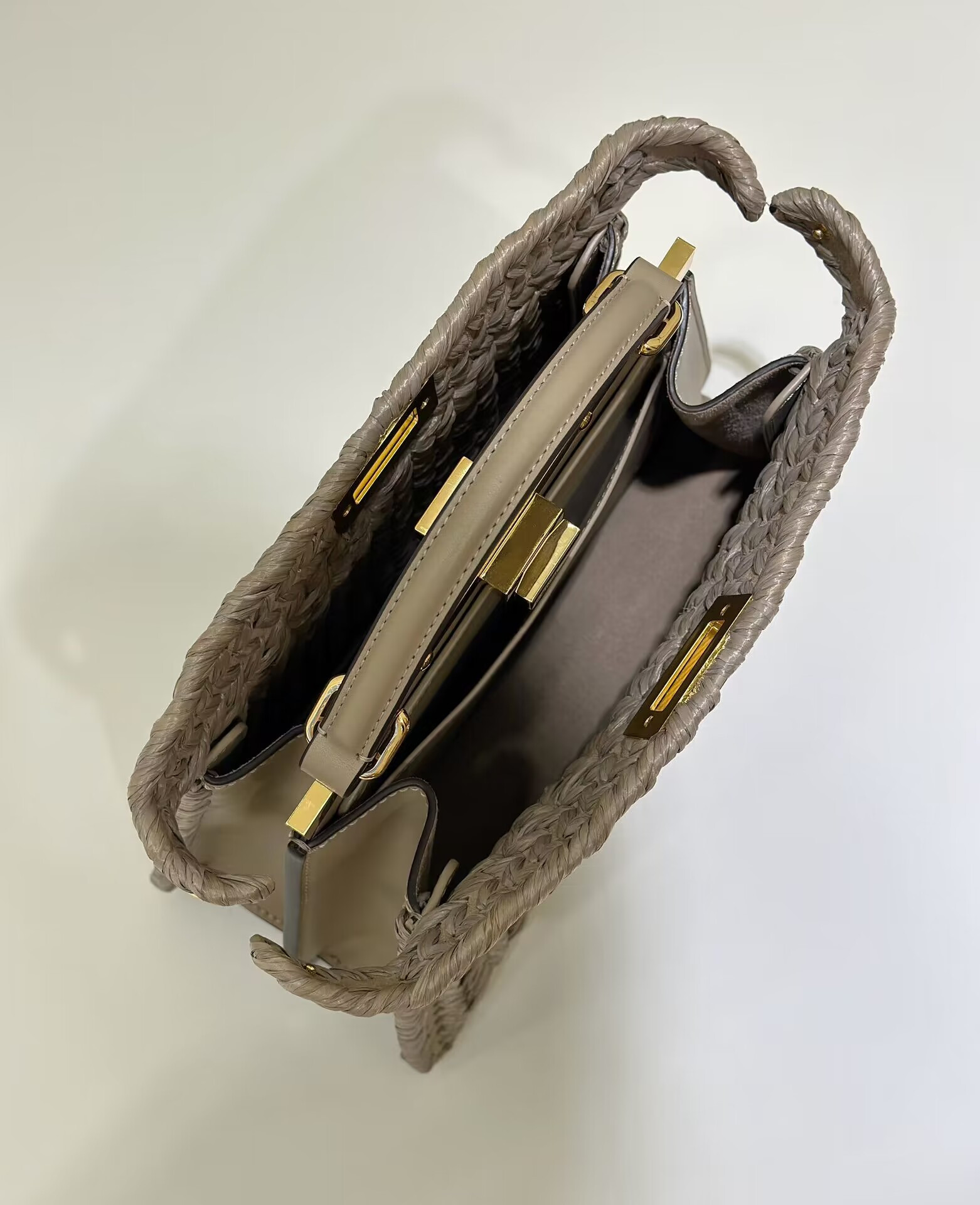 F**di peekaboo iseeu 27x11×20cm