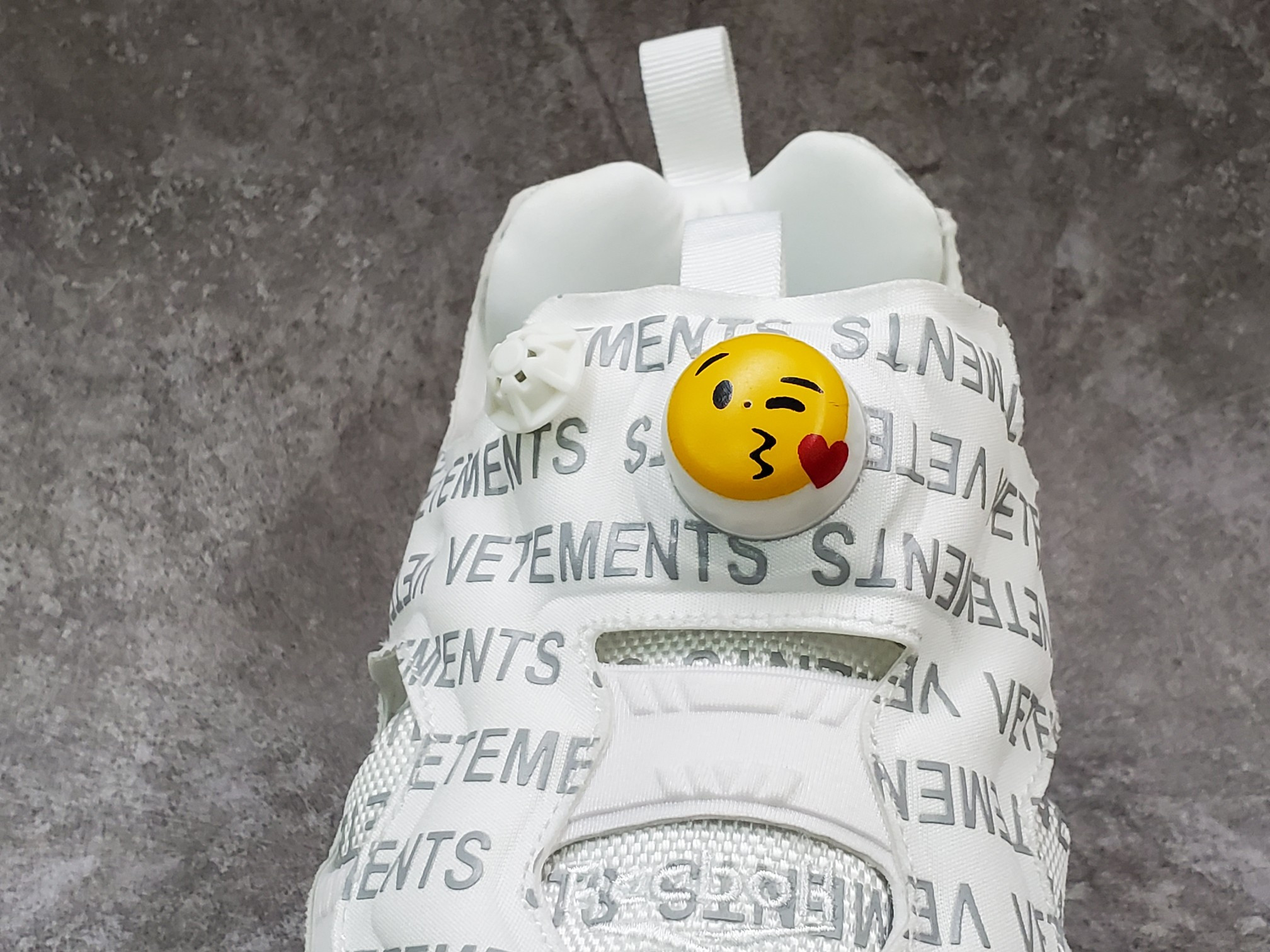 Reebok VETEMENTS x InstaPump Fury 