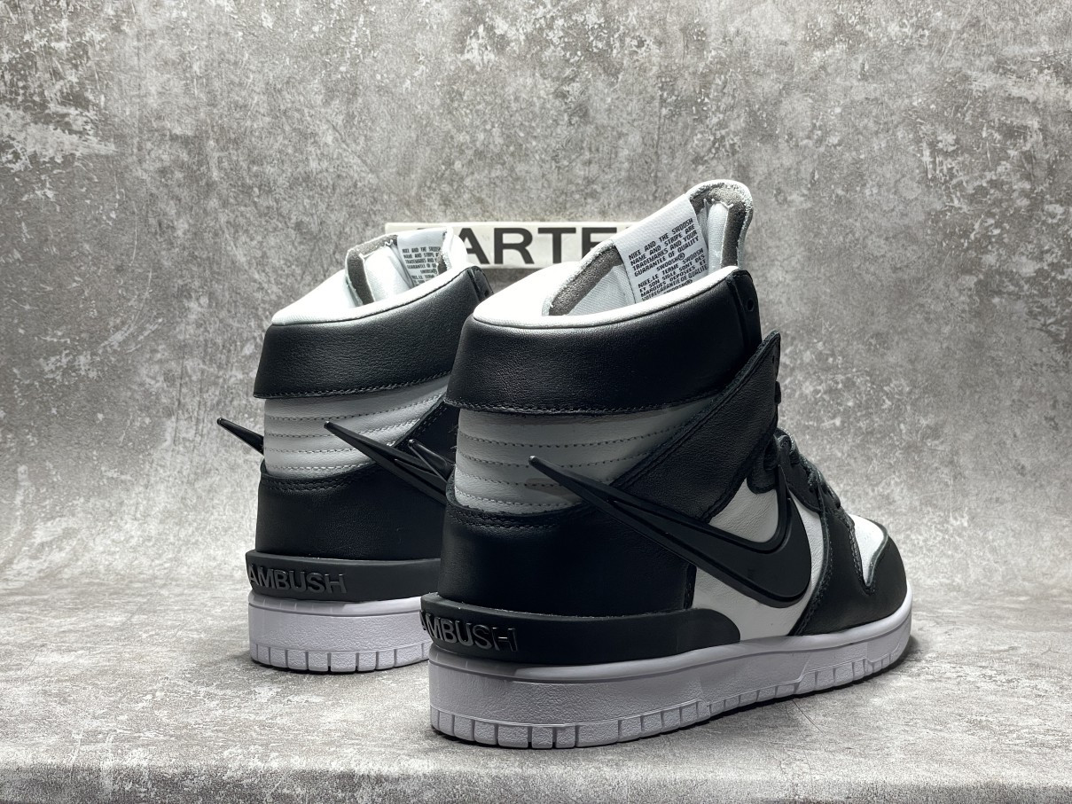 Nike Dunk High Ambush Black White