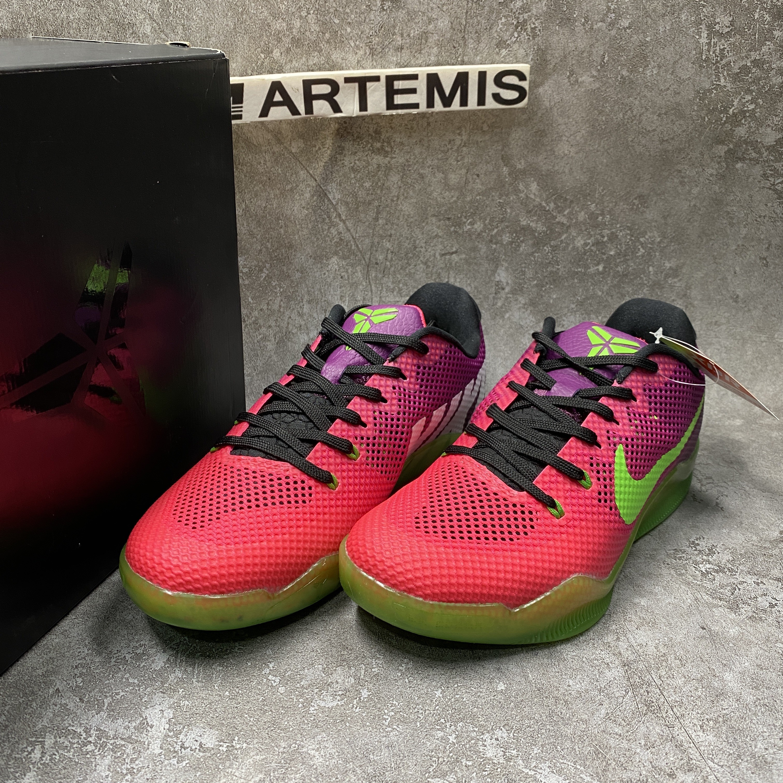 Nike Kobe 11 EM Low Mambacurial