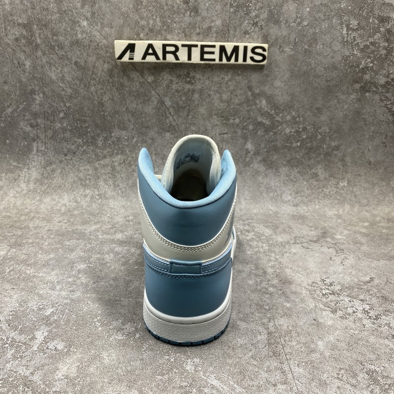 Air Jordan 1 Mid UNC (2022)