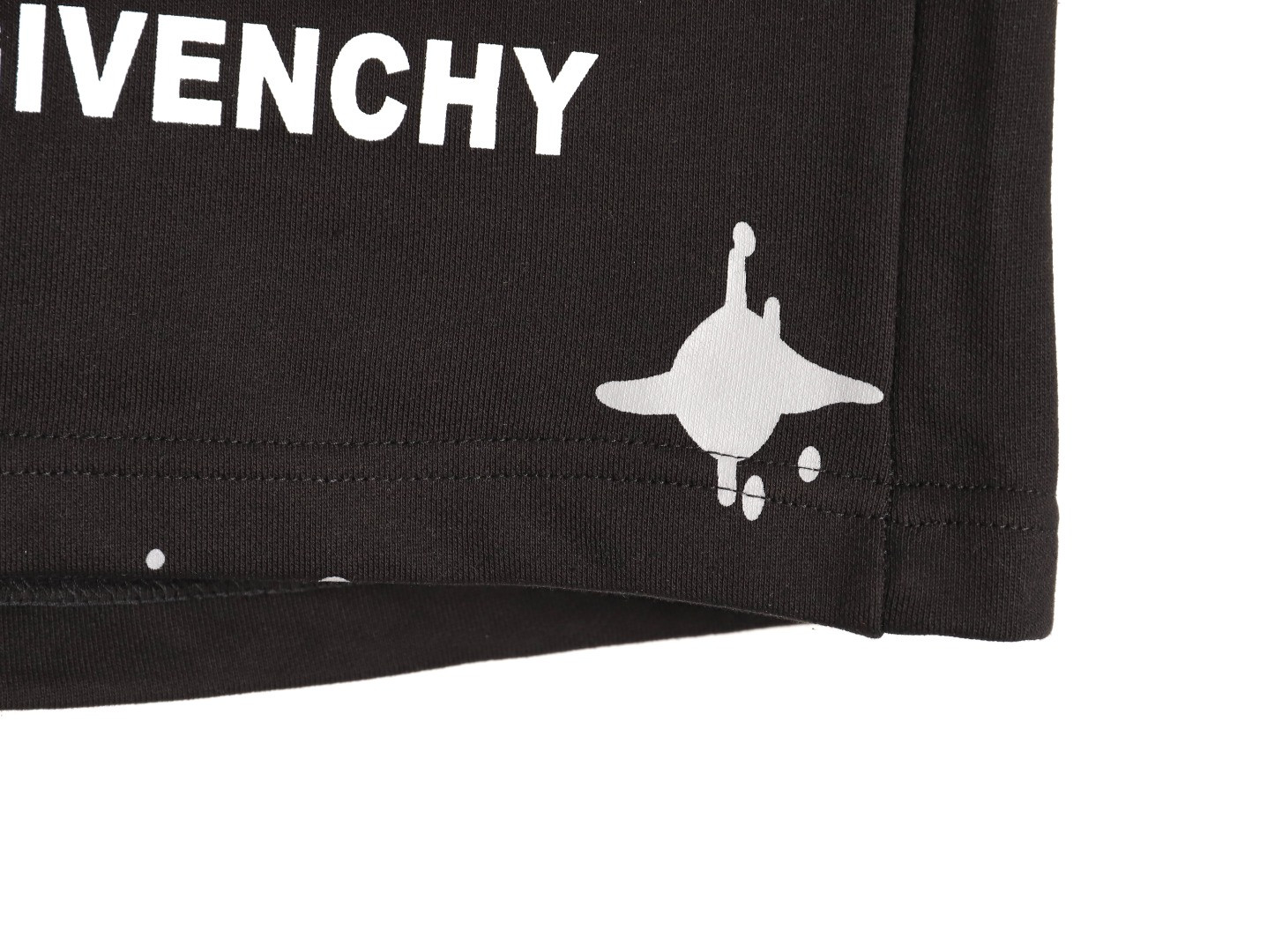 GIVENCHY 25ss shorts