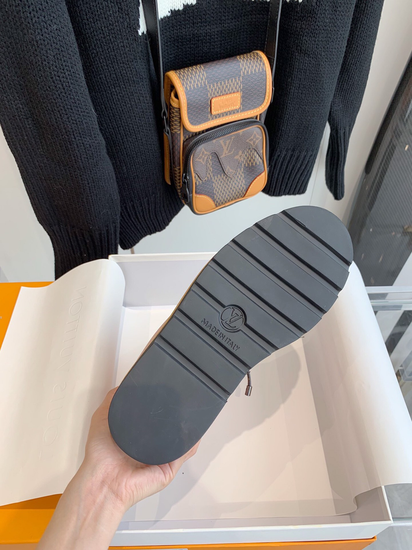 LV PILLOW COMFORT ANKLE BOOT 1A8T4F