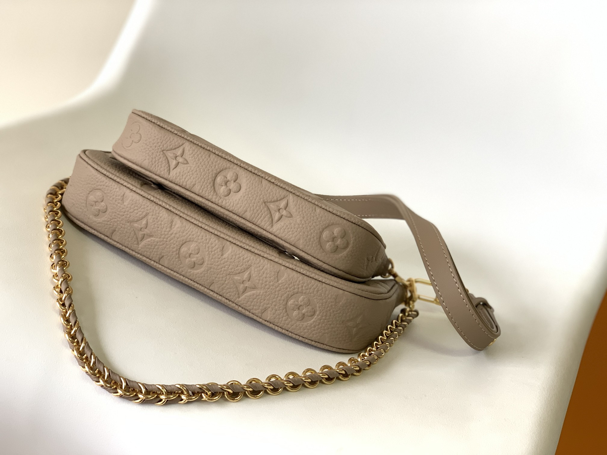 l0*is V*t0n multi pochette accessoires gray 9.4 x 5.3 x 1.6 inches