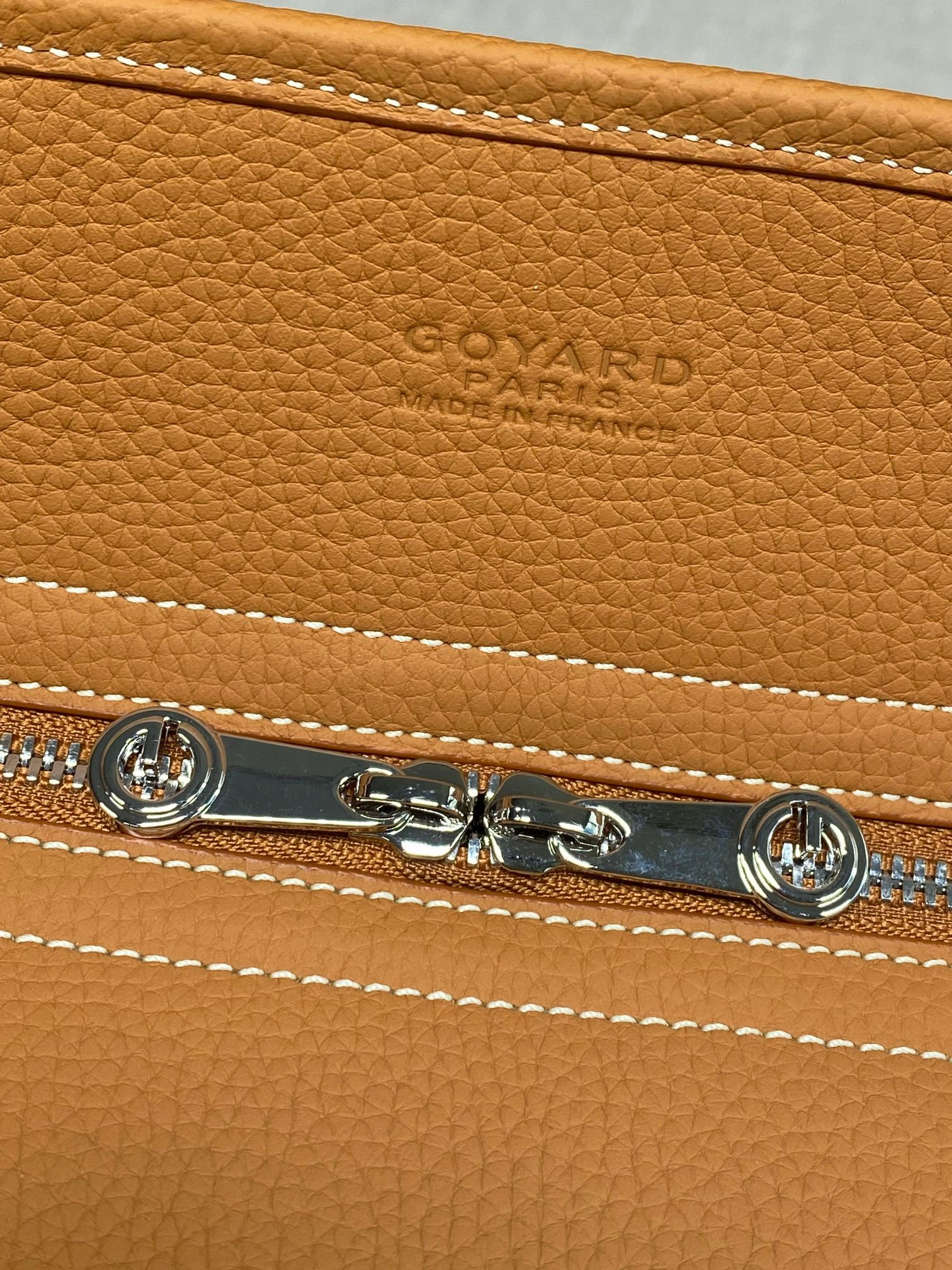 Go*ard chic du chien 41x30x16.5cm