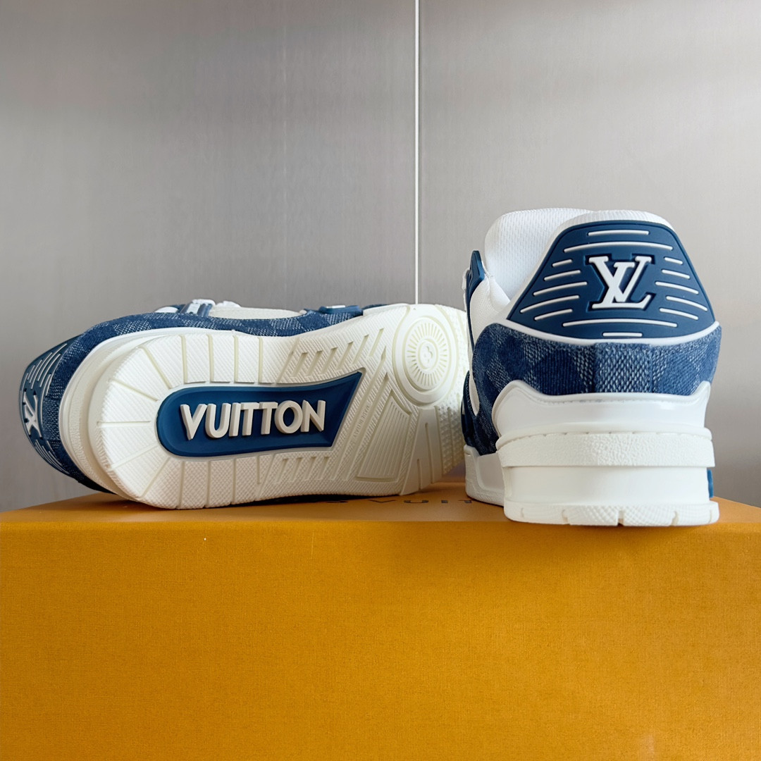 UA LV Trainer Sneaker