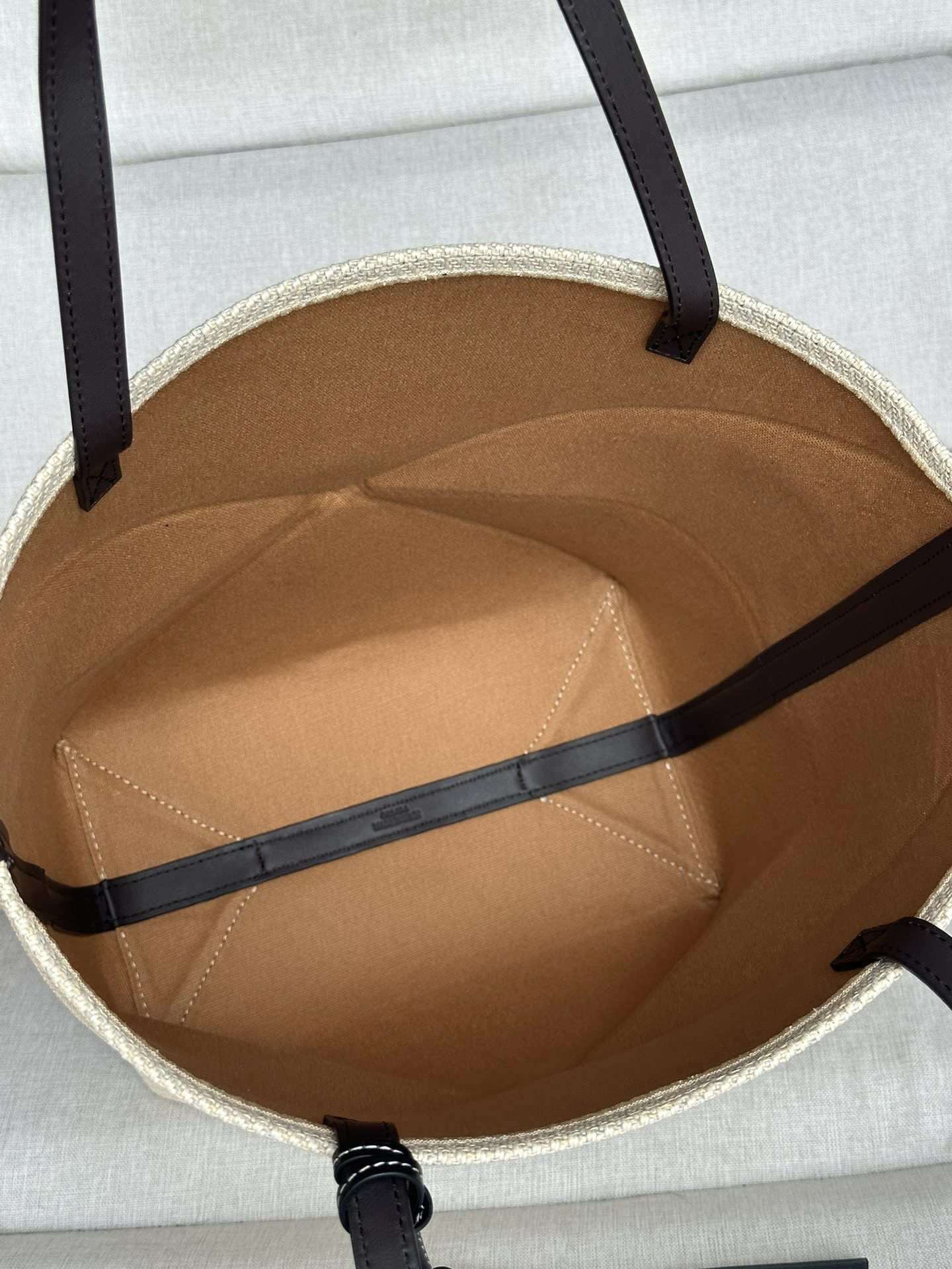 L0ew* puzzle fold tote 21x5.5x31cm