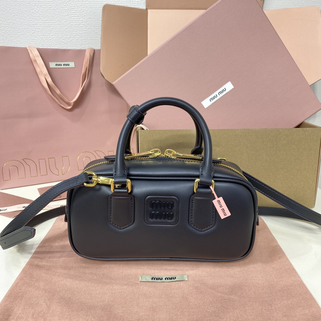 Miu Miu Arcadie leather bag 10.5x22x7.5cm