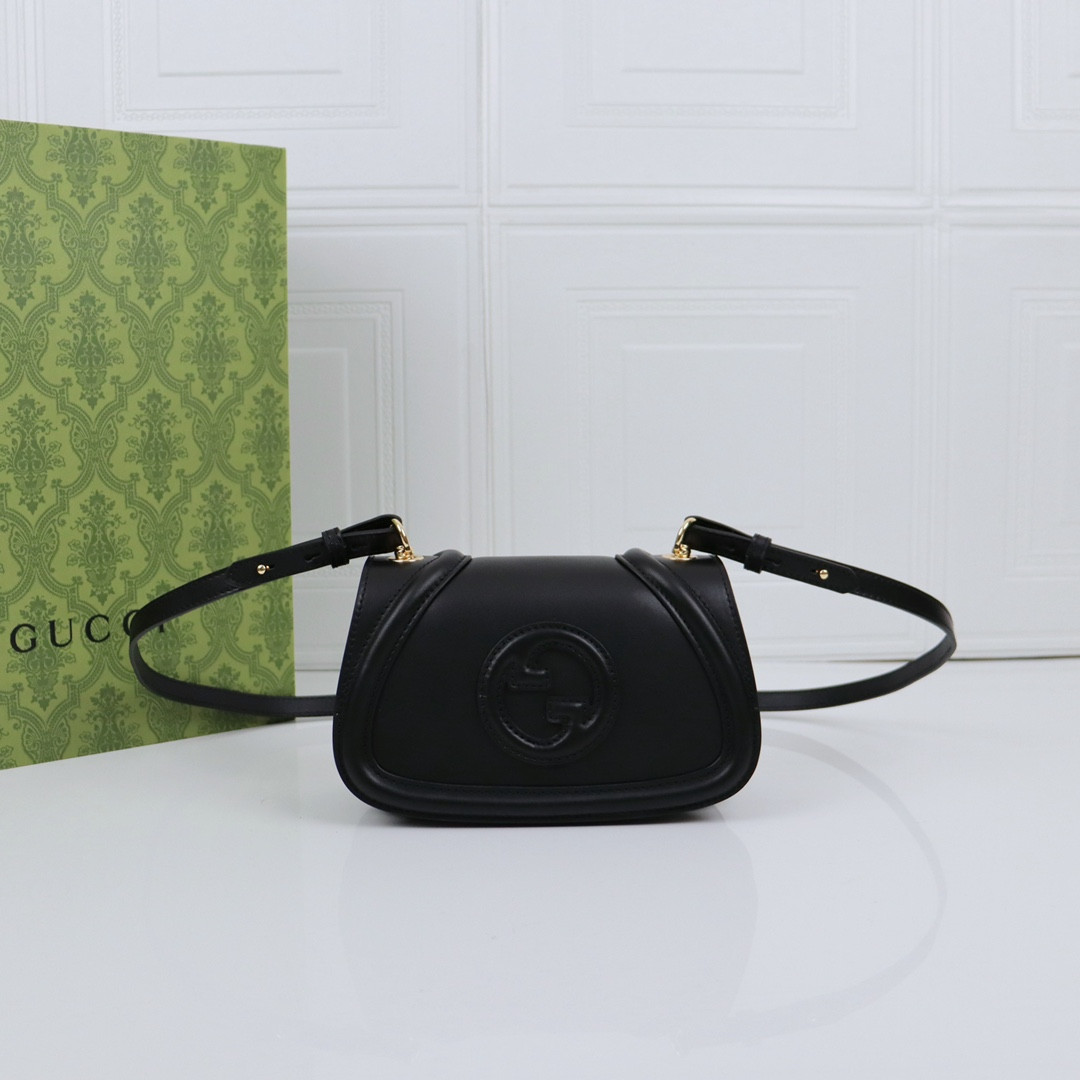 G*u*i small blondie 21.5x11x8cm