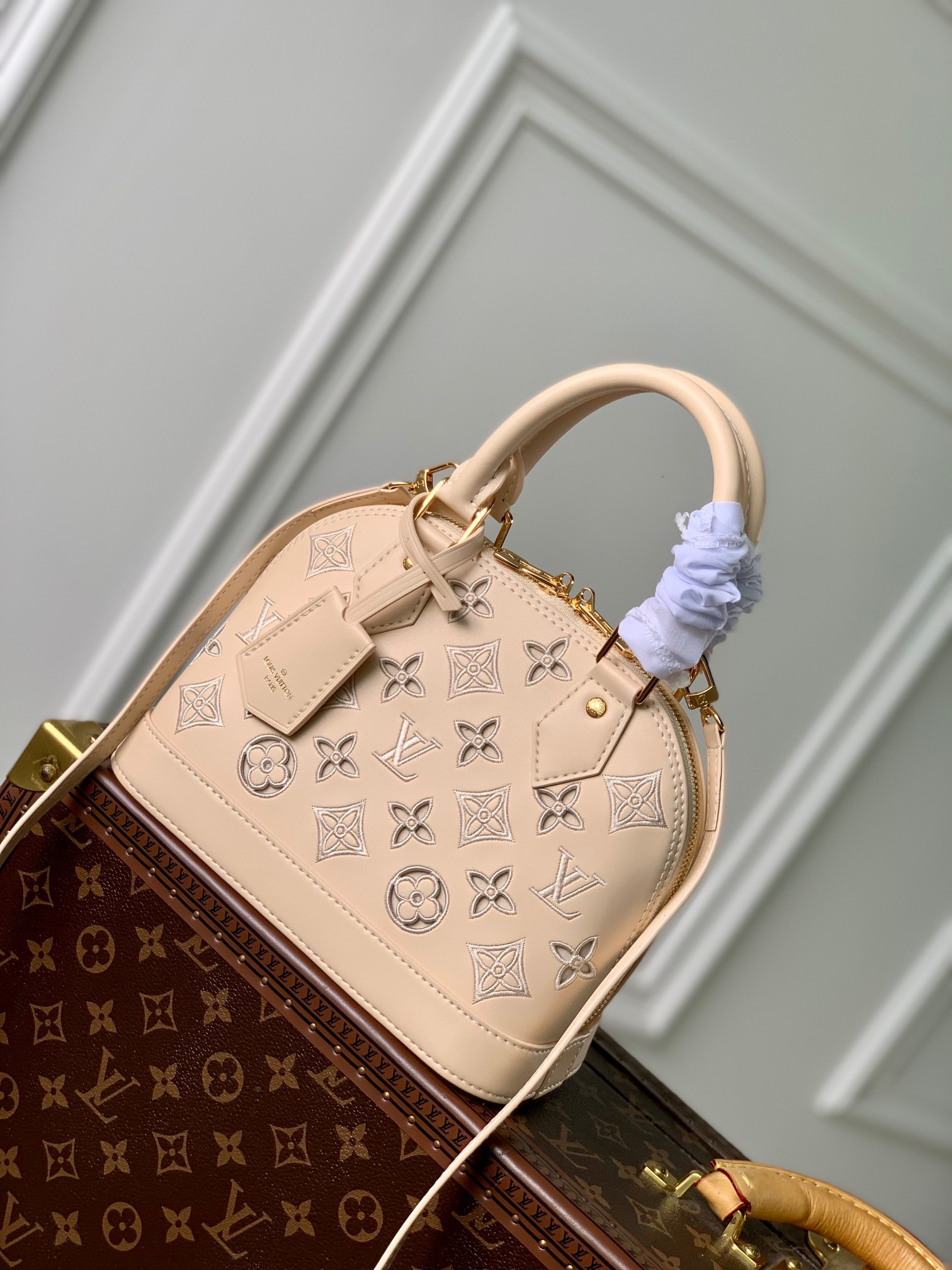 LV ALMA BB M22878